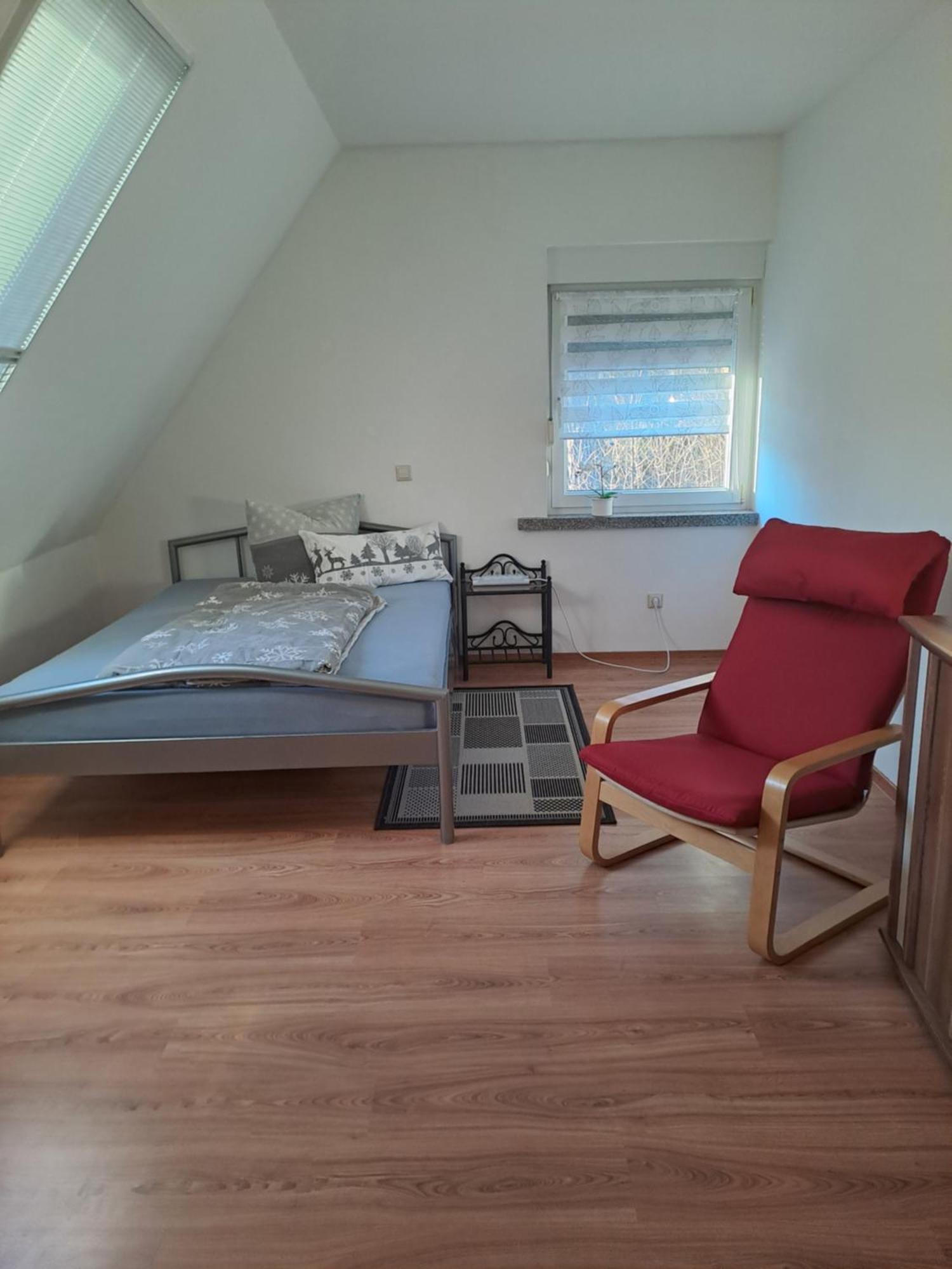 Monteur- Und Ferienwohnung In Hainichen - Obergeschoss Oder Dachgeschoss - Familie Weber Bockendorf Esterno foto